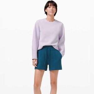 Lululemon AirWrap Crew Sweatshirt in Lavender Dew Size 8